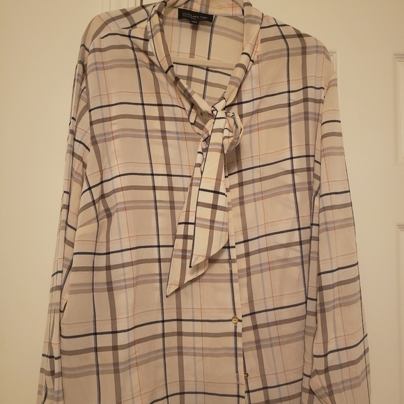 Bow tie Blouse - Picture 3 of 4